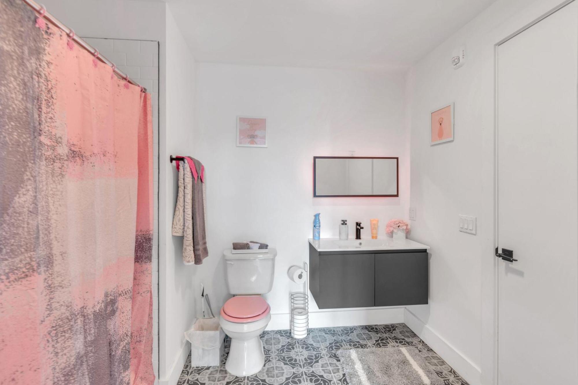 Apartamento Pink Heaven Indoor Pool, Free Parking, Near Nyc Elizabeth Exterior foto