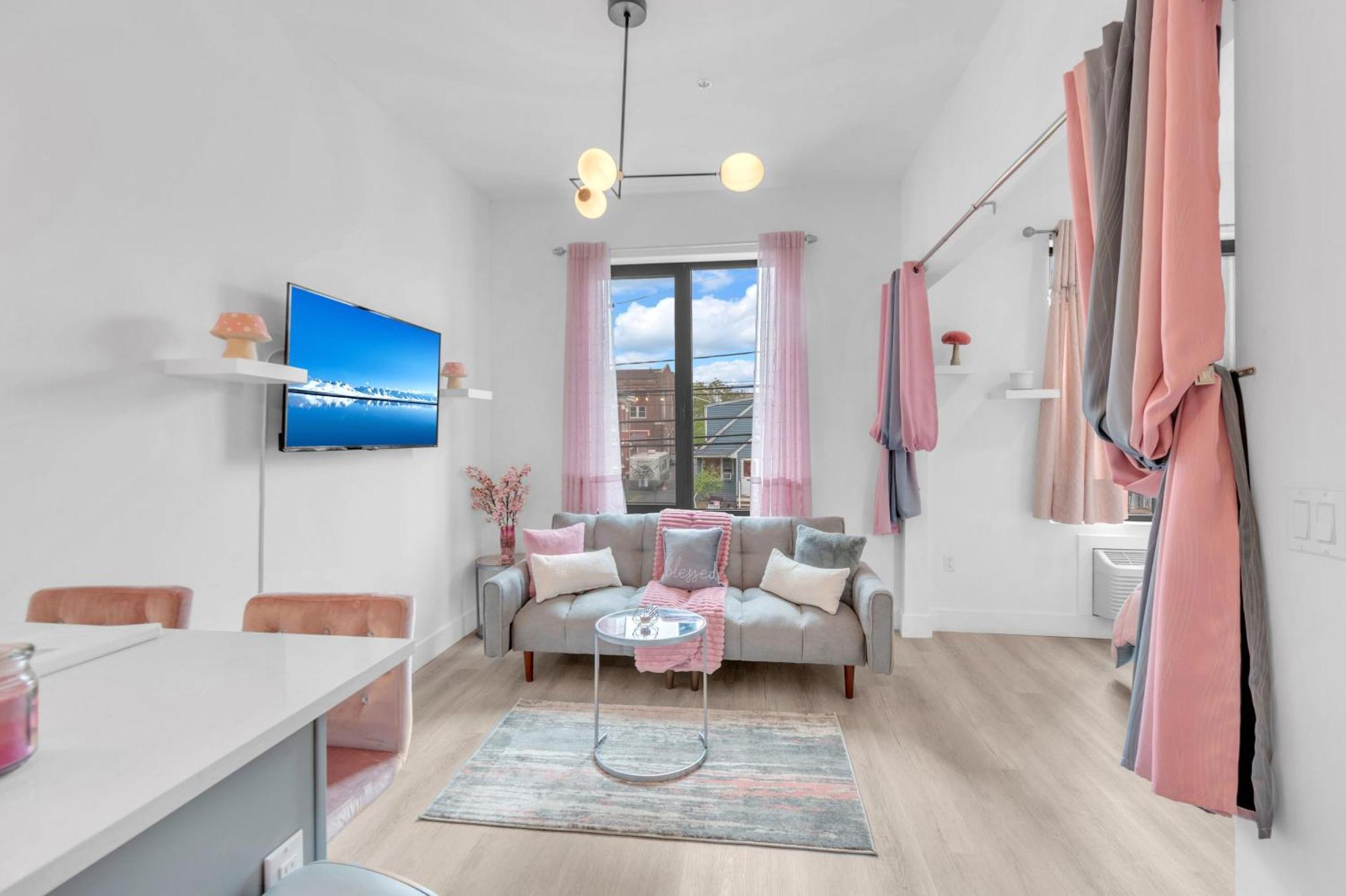 Apartamento Pink Heaven Indoor Pool, Free Parking, Near Nyc Elizabeth Exterior foto